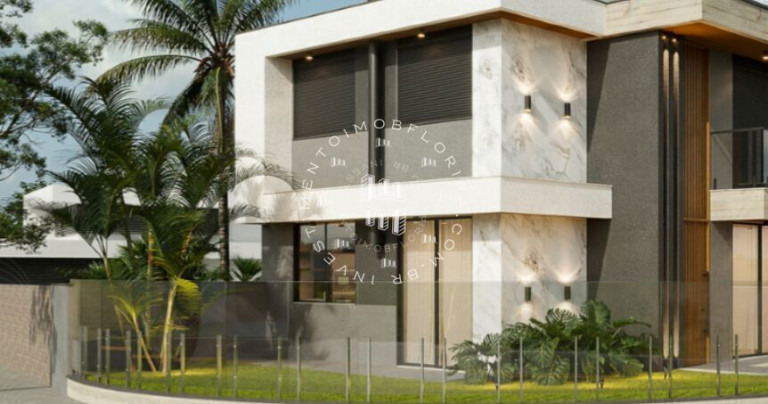 Sobrado com 3 Quartos à Venda, 152 m² em João Paulo - Florianópolis