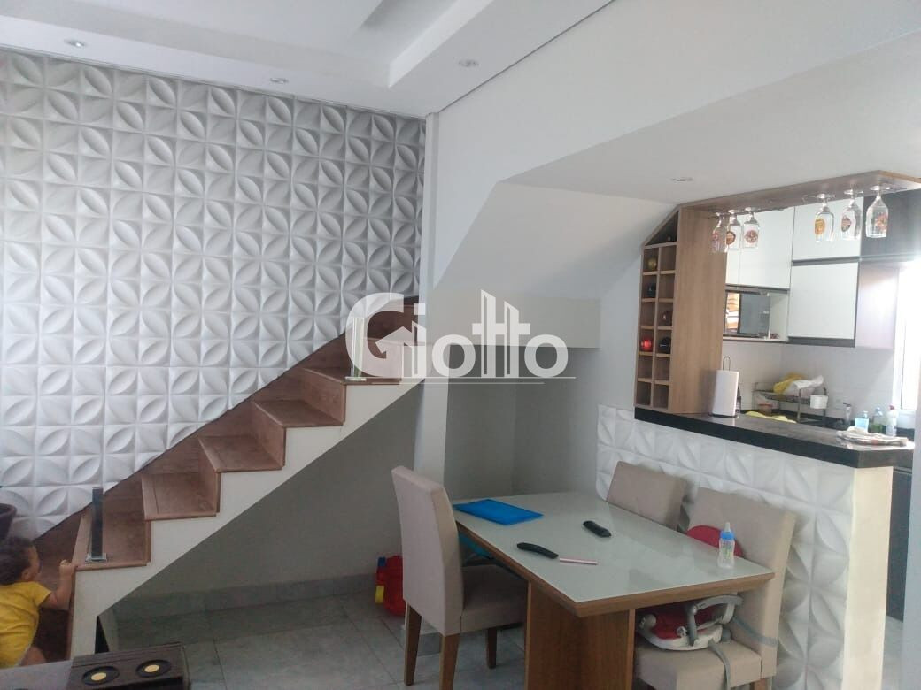 Imagem Casa de Condomínio com 2 Quartos à Venda, 64 m² em Vila Brasileira - Mogi Das Cruzes