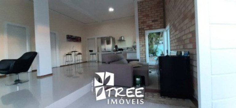 Imagem Casa com 3 Quartos à Venda, 230 m² em Condomínio Arujá Country Club - Arujá Imagem Casa com 3 Quartos à Venda, 230 m² em Condomínio Arujá Country Club - Arujá