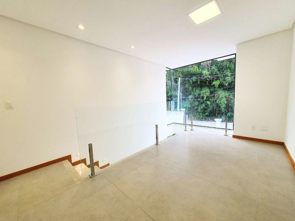 Imagem Casa com 3 Quartos à Venda, 168 m² em Comary - Teresópolis Imagem Casa com 3 Quartos à Venda, 168 m² em Comary - Teresópolis