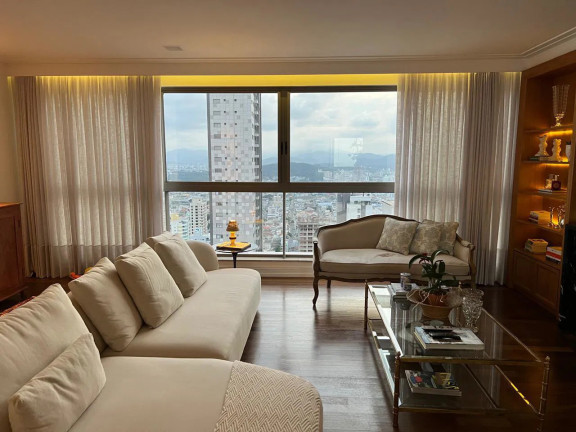 Imagem Apartamento com 2 Quartos à Venda, 159 m² em Centro - Balneário Camboriú Imagem Apartamento com 2 Quartos à Venda, 159 m² em Centro - Balneário Camboriú
