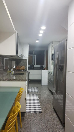 Imagem Apartamento com 3 Quartos à Venda, 241 m² em Barra Da Tijuca - Rio De Janeiro Imagem Apartamento com 3 Quartos à Venda, 241 m² em Barra Da Tijuca - Rio De Janeiro