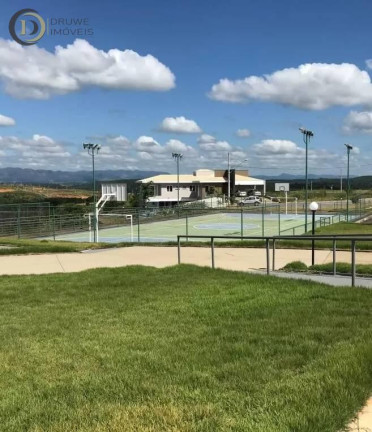 Imagem Casa com 4 Quartos à Venda, 300 m²