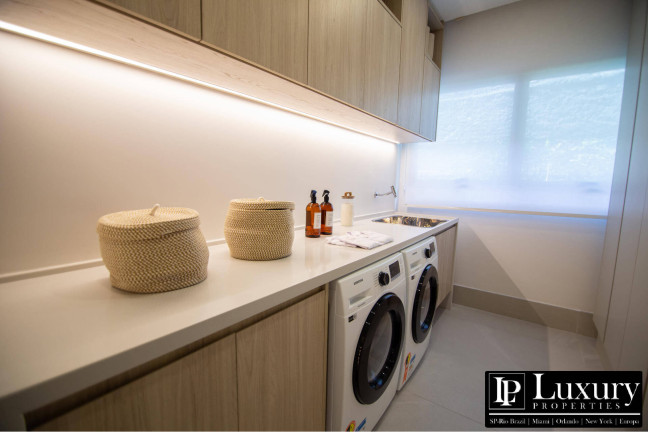 Imagem Apartamento com 3 Quartos à Venda, em Moema - São Paulo Imagem Apartamento com 3 Quartos à Venda, em Moema - São Paulo