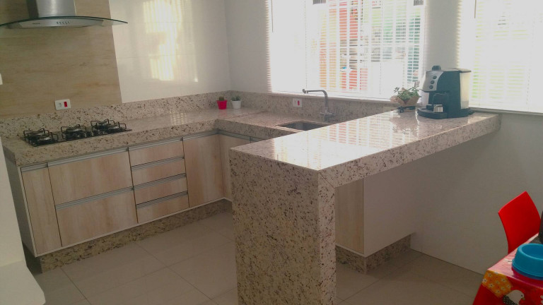 Imagem Casa com 3 Quartos à Venda, 175 m² em Nova Cerejeira - Atibaia Imagem Casa com 3 Quartos à Venda, 175 m² em Nova Cerejeira - Atibaia