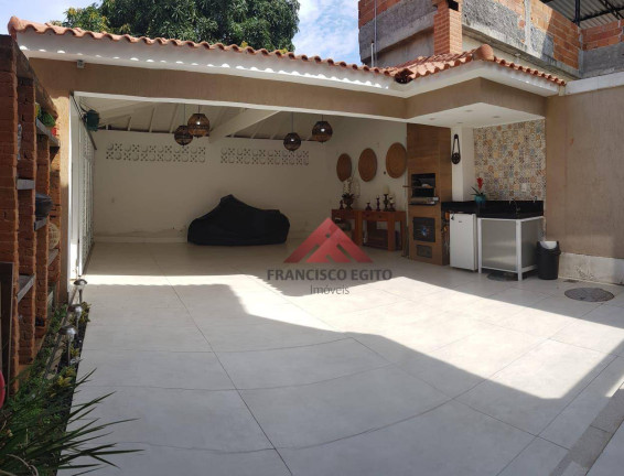 Casa com 3 Quartos à Venda, 200 m² em Barro Vermelho - São Gonçalo