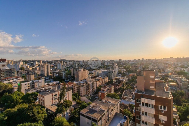Imagem Apartamento com 2 Quartos à Venda, 74 m² em Petrópolis - Porto Alegre Imagem Apartamento com 2 Quartos à Venda, 74 m² em Petrópolis - Porto Alegre