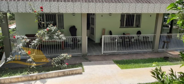 Imagem Chácara com 5 Quartos à Venda, 250 m²