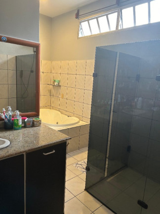 Imagem Casa com 3 Quartos à Venda, 264 m² em Aleixo - Manaus