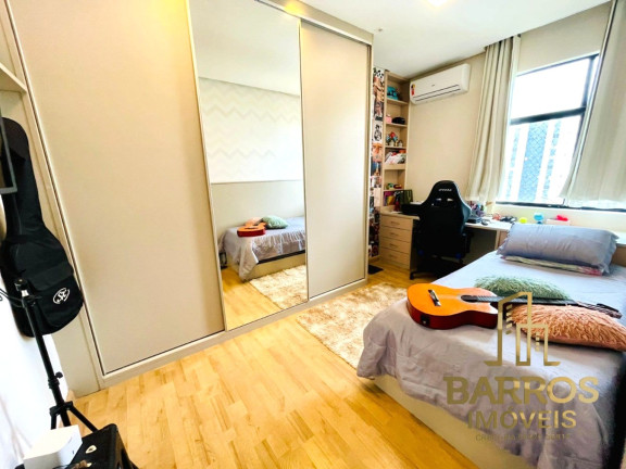 Imagem Imóvel com 3 Quartos à Venda, 196 m² em Pituba - Salvador Imagem Imóvel com 3 Quartos à Venda, 196 m² em Pituba - Salvador