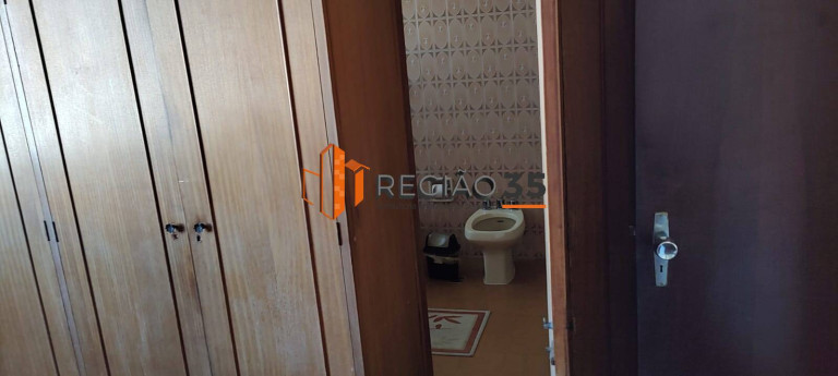 Imagem Casa com 3 Quartos à Venda, 404 m² em Jardim Dos Estados - Poços De Caldas