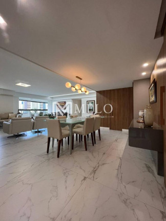Foto do imóvel Apartamento com 3 Quartos à Venda, 205 m² em Santana - Recife