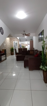 Imagem Sobrado com 2 Quartos à Venda, 140 m² em Santa Regina - Camboriú