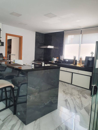 Imagem Casa com 4 Quartos à Venda, 420 m² em Tamboré - Santana De Parnaíba Imagem Casa com 4 Quartos à Venda, 420 m² em Tamboré - Santana De Parnaíba