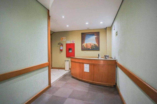 Imagem Imóvel com 2 Quartos à Venda,  em Moinhos De Vento - Porto Alegre