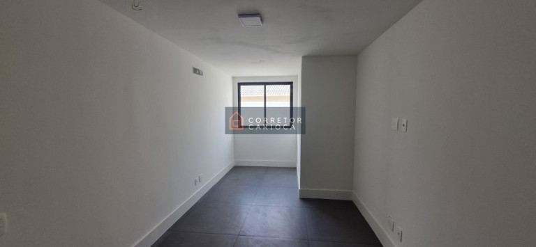 Imagem Casa com 4 Quartos à Venda, 350 m² em Barra Da Tijuca - Rio De Janeiro Imagem Casa com 4 Quartos à Venda, 350 m² em Barra Da Tijuca - Rio De Janeiro