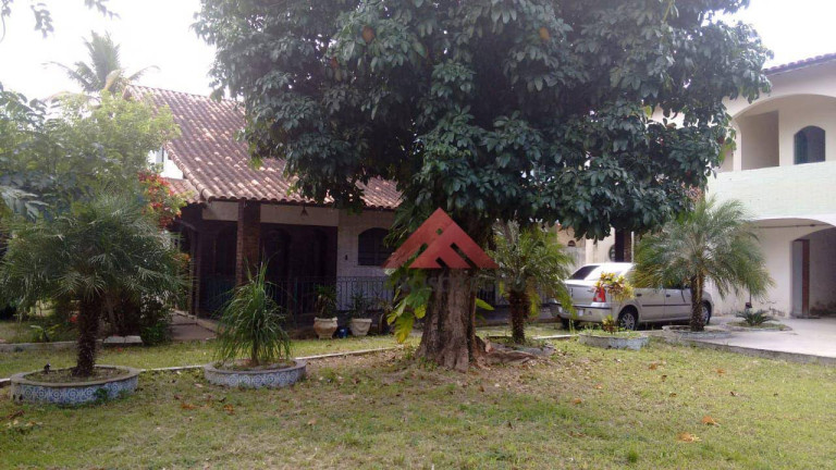 Imagem Casa com 6 Quartos à Venda, 300 m² em Vila Capri - Araruama