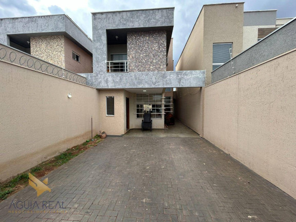 Sobrado com 3 Quartos à Venda, 137 m² em Universitário - Campo Grande