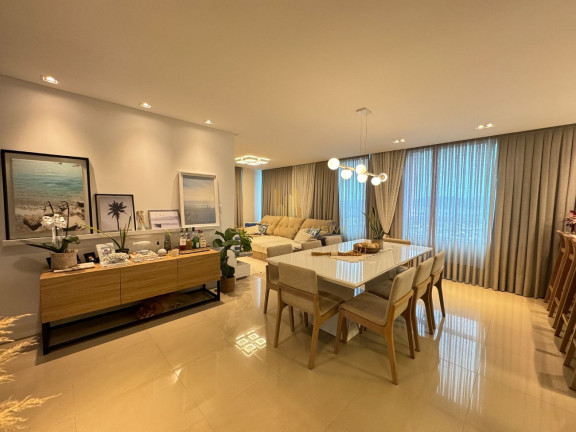 Imagem Apartamento com 3 Quartos à Venda, 130 m² em Centro - Balneário Camboriú Imagem Apartamento com 3 Quartos à Venda, 130 m² em Centro - Balneário Camboriú