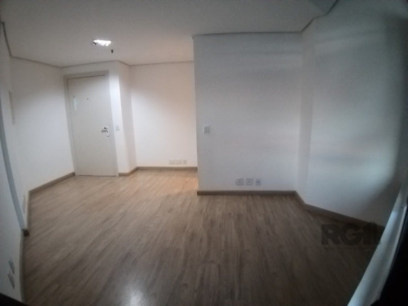 Imagem Sala Comercial à Venda, 28 m² em Centro Histórico - Porto Alegre Imagem Sala Comercial à Venda, 28 m² em Centro Histórico - Porto Alegre