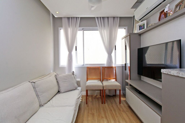Imagem Apartamento com 2 Quartos à Venda, 52 m² em Santana - Porto Alegre