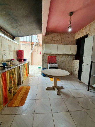 Imagem Casa com 4 Quartos à Venda, 300 m² em Flores - Manaus Imagem Casa com 4 Quartos à Venda, 300 m² em Flores - Manaus