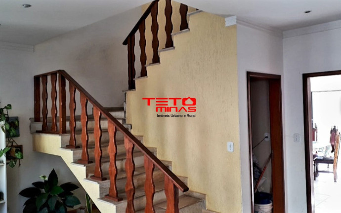 Imagem Casa com 4 Quartos à Venda, 360 m² em São Lourenço - São Lourenço