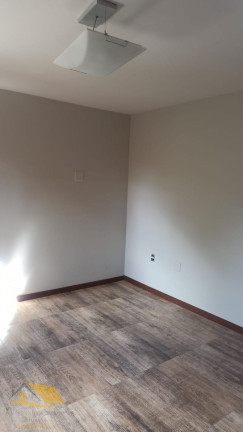 Imagem Apartamento com 5 Quartos à Venda, 210 m²