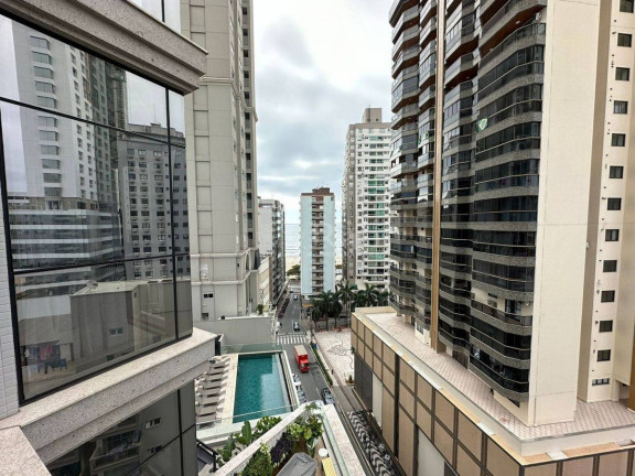 Imagem Apartamento com 4 Quartos à Venda, 182 m² em Centro - Balneário Camboriú Imagem Apartamento com 4 Quartos à Venda, 182 m² em Centro - Balneário Camboriú