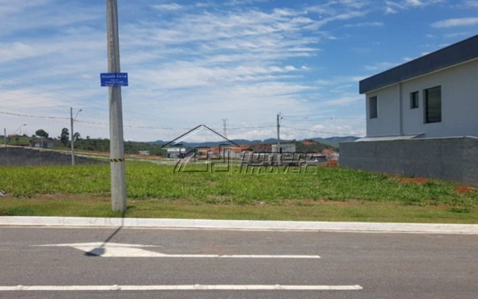 Imóvel à Venda, 300 m² em Santa Júlia - São José Dos Campos
