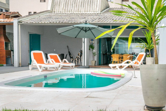Casa com 3 Quartos à Venda, 300 m² em Praia Grande - Ubatuba
