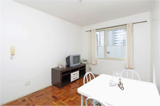 Imagem Imóvel com 1 Quarto à Venda,  em Partenon - Porto Alegre