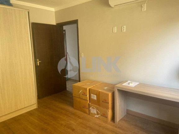 Imagem Imóvel com 3 Quartos à Venda, 221 m² em Chácara Das Pedras - Porto Alegre Imagem Imóvel com 3 Quartos à Venda, 221 m² em Chácara Das Pedras - Porto Alegre