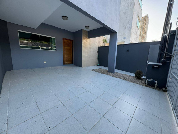 Imagem Sobrado com 3 Quartos à Venda, 180 m² em Praia Dos Amores - Balneário Camboriú Imagem Sobrado com 3 Quartos à Venda, 180 m² em Praia Dos Amores - Balneário Camboriú