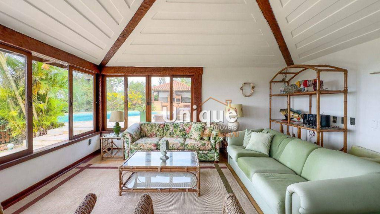 Imagem Casa com 4 Quartos à Venda, 241 m² em Ferradura - Armação Dos Búzios Imagem Casa com 4 Quartos à Venda, 241 m² em Ferradura - Armação Dos Búzios
