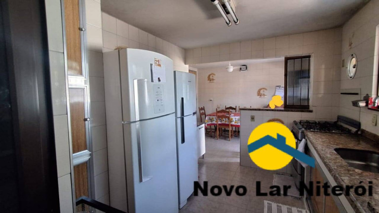 Imagem Casa com 4 Quartos à Venda, 396 m² em Engenhoca - Niterói