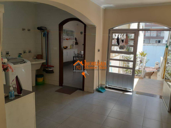 Imagem Casa com 3 Quartos à Venda, 398 m² em Vila Galvão - Guarulhos Imagem Casa com 3 Quartos à Venda, 398 m² em Vila Galvão - Guarulhos