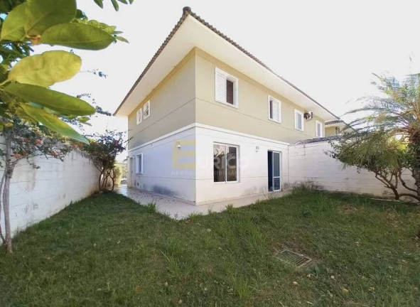 Imagem Imóvel com 3 Quartos à Venda, 1.280.000 m² em São Paulo - Jundiaí