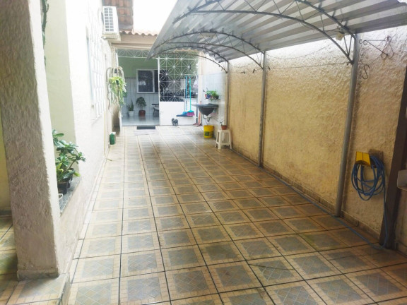 Imagem Casa com 5 Quartos à Venda, 200 m² em Ibes - Vila Velha