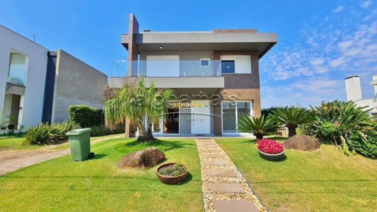 Casa com 4 Quartos à Venda, 225 m² em Condominio Ventura Club - Xangri-lá