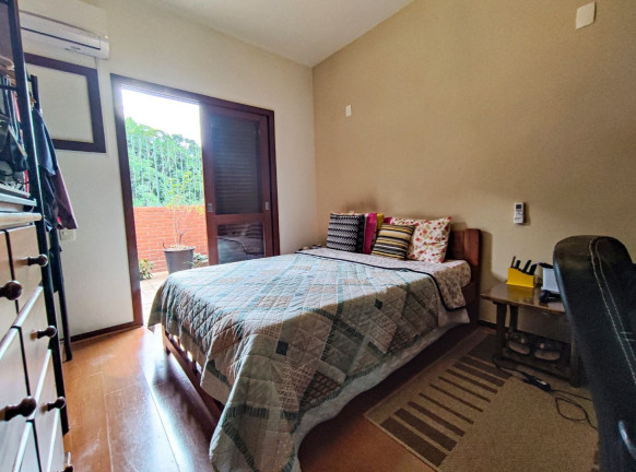 Imagem Imóvel com 4 Quartos à Venda, 300 m² em Agriões - Teresópolis Imagem Imóvel com 4 Quartos à Venda, 300 m² em Agriões - Teresópolis