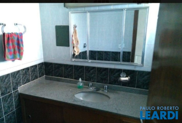 Imagem Casa com 2 Quartos à Venda, 196 m² em Jardim Irene - Santo André