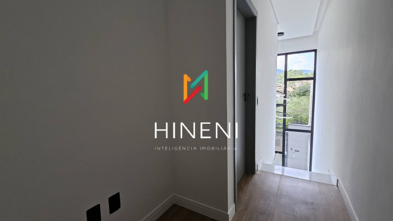 Imagem Casa com 3 Quartos à Venda, 180 m² em Vila Petrópolis - Atibaia