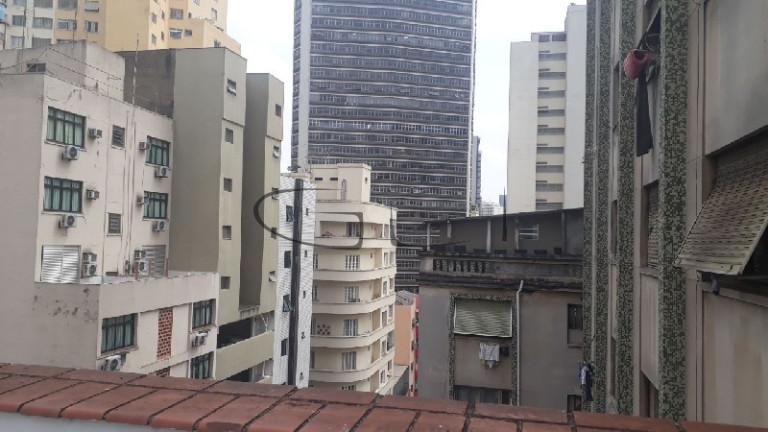 Imagem Kitnet com 1 Quarto à Venda, 25 m² em Santa Efigênia - São Paulo