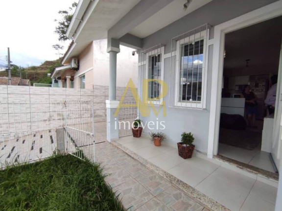 Casa com 2 Quartos à Venda, 130 m² em São Sebastião - Palhoça