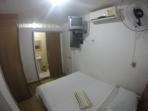 Imagem Casa com 10 Quartos para Alugar, 300 m² em Copacabana - Rio De Janeiro