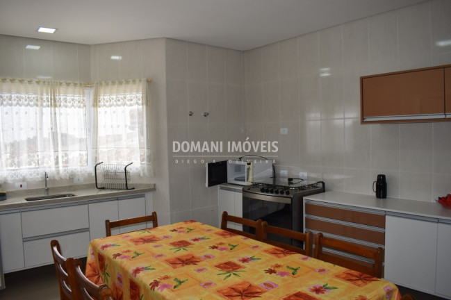 Imagem Casa com 6 Quartos à Venda, 263 m² em Região Do Atalaia - Campos Do Jordão