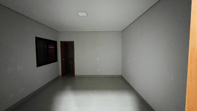 Imagem Casa com 3 Quartos à Venda, 250 m² em Condomínio Primor Das Torres - Cuiabá