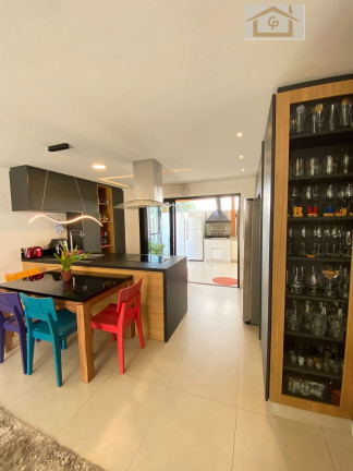 Imagem Casa com 4 Quartos à Venda, 150 m² em Parque Rincão - Cotia Imagem Casa com 4 Quartos à Venda, 150 m² em Parque Rincão - Cotia