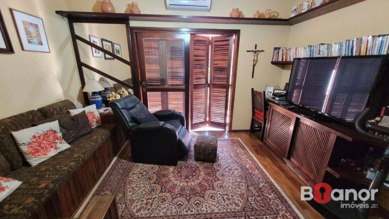 Imagem Casa com 3 Quartos à Venda, 310 m² em Velha - Blumenau Imagem Casa com 3 Quartos à Venda, 310 m² em Velha - Blumenau